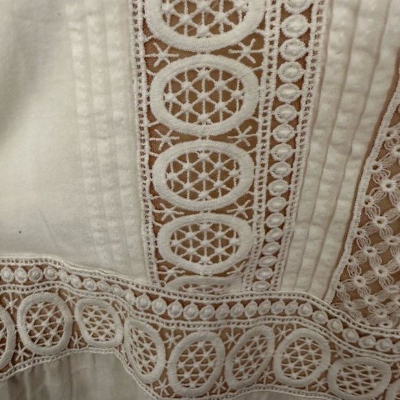 Alice + Olivia White Embroidered Ruffle Sleeve Dress - Picture 4 of 6